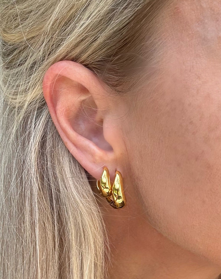 Wavy hoops - Gold