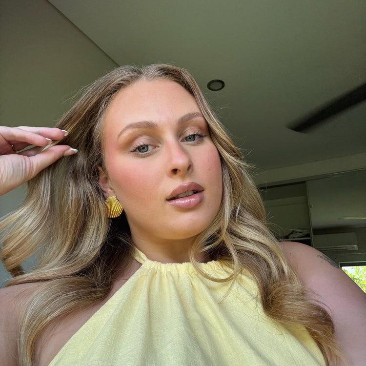 Eva Shell Earrings - Gold