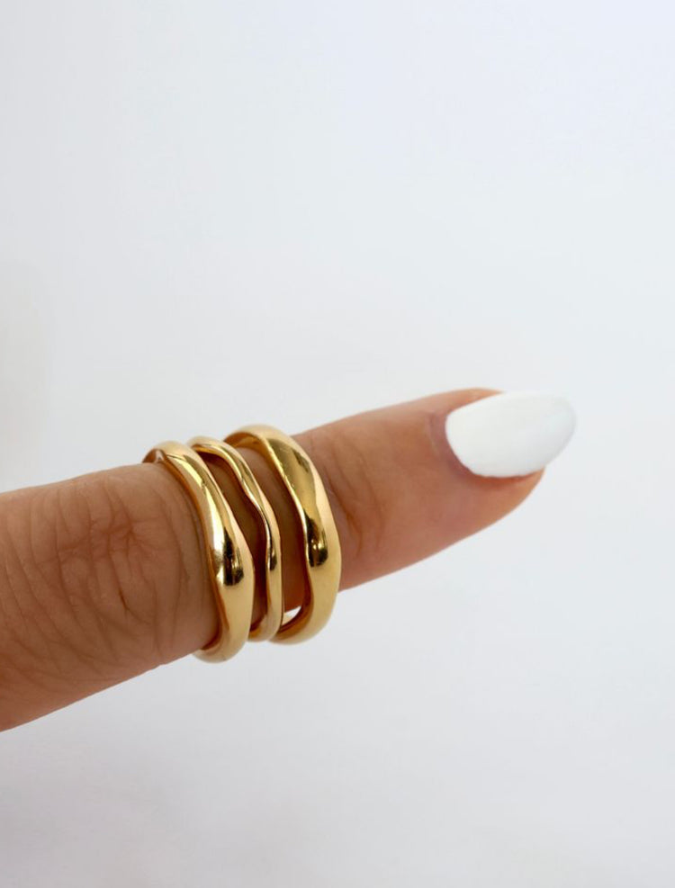 Lia Wavy Rings