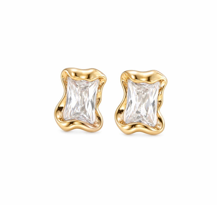 Esther Studs - Gold