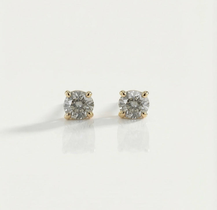 Samantha Studs