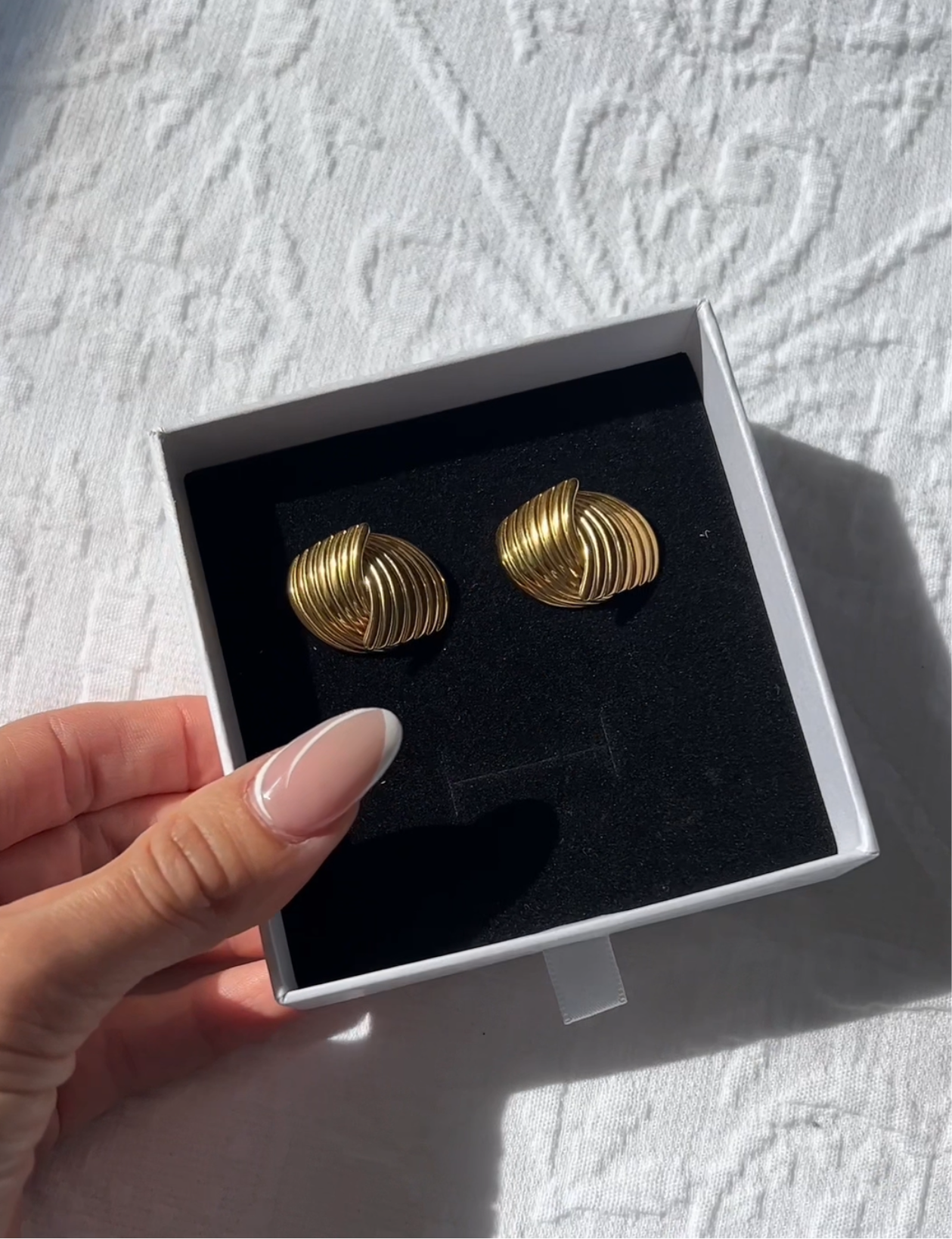 Georgie Studs - Gold