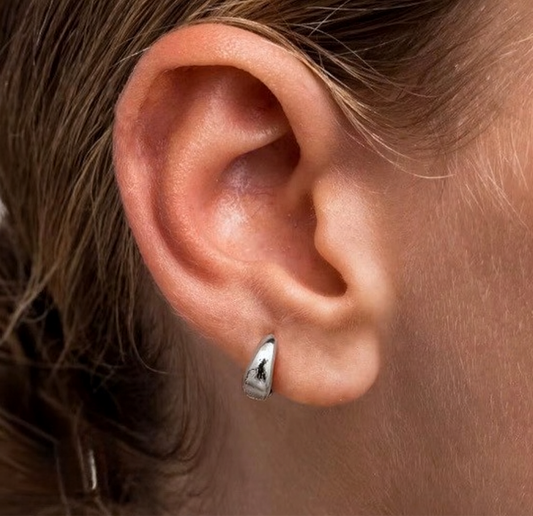 Olivia Small Hoops - Silver