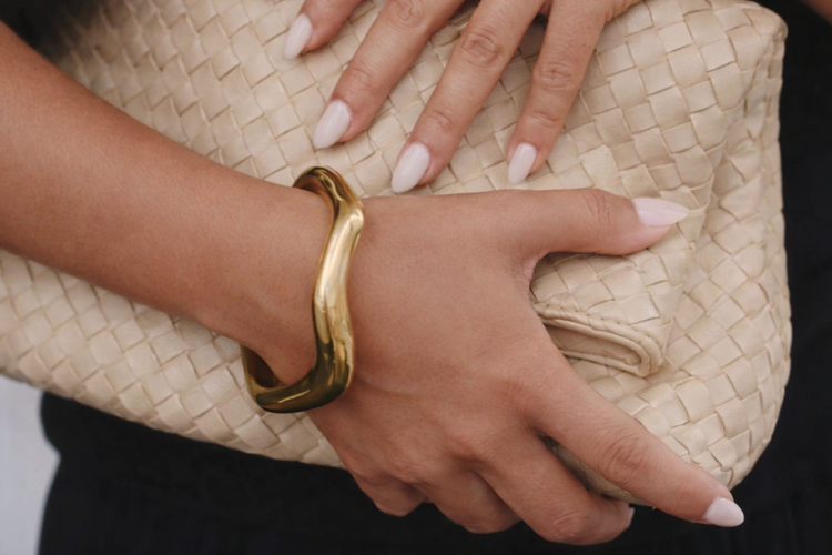 Ava Wavy Cuff - Gold