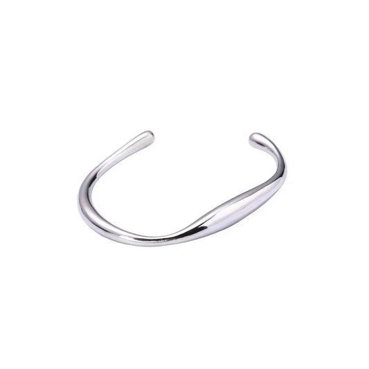 Lia Wavy Bangle - Silver