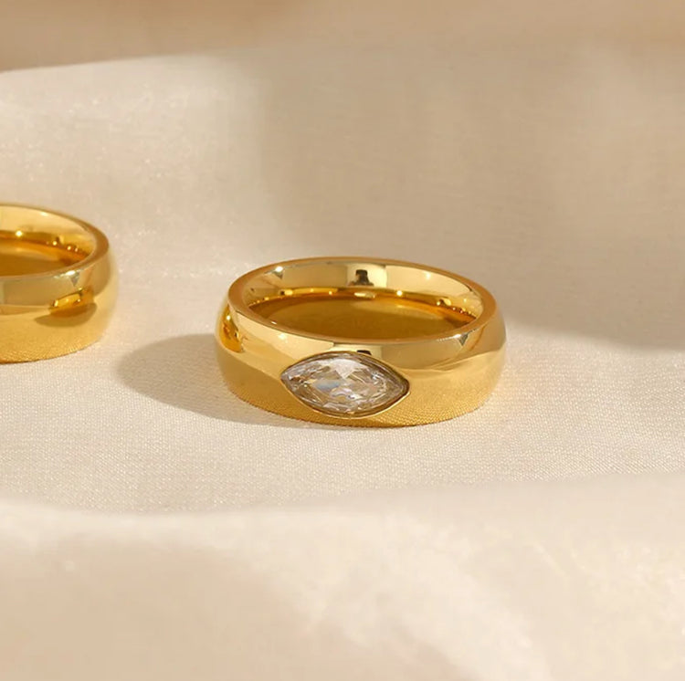 Felicity Ring