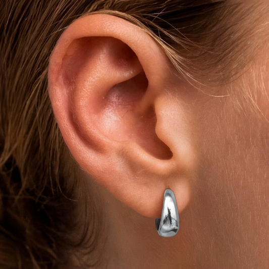 Olivia Medium Hoops - Silver