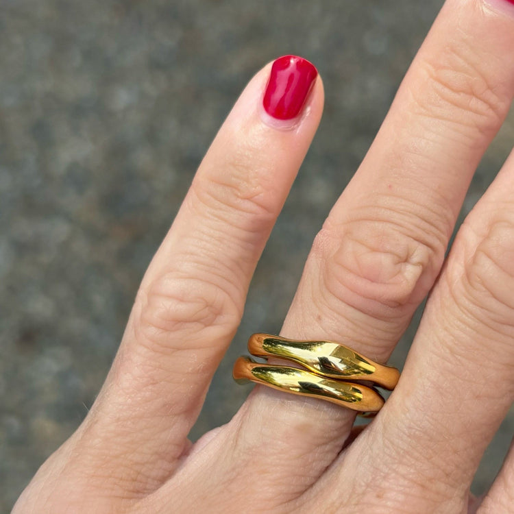 Ava Wavy Cuff & Lia Wavy Rings Set